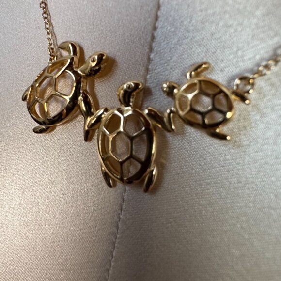 Gold-Plated Sterling Silver Turtle Family Pendant Necklace 18" - Picture 15 of 16